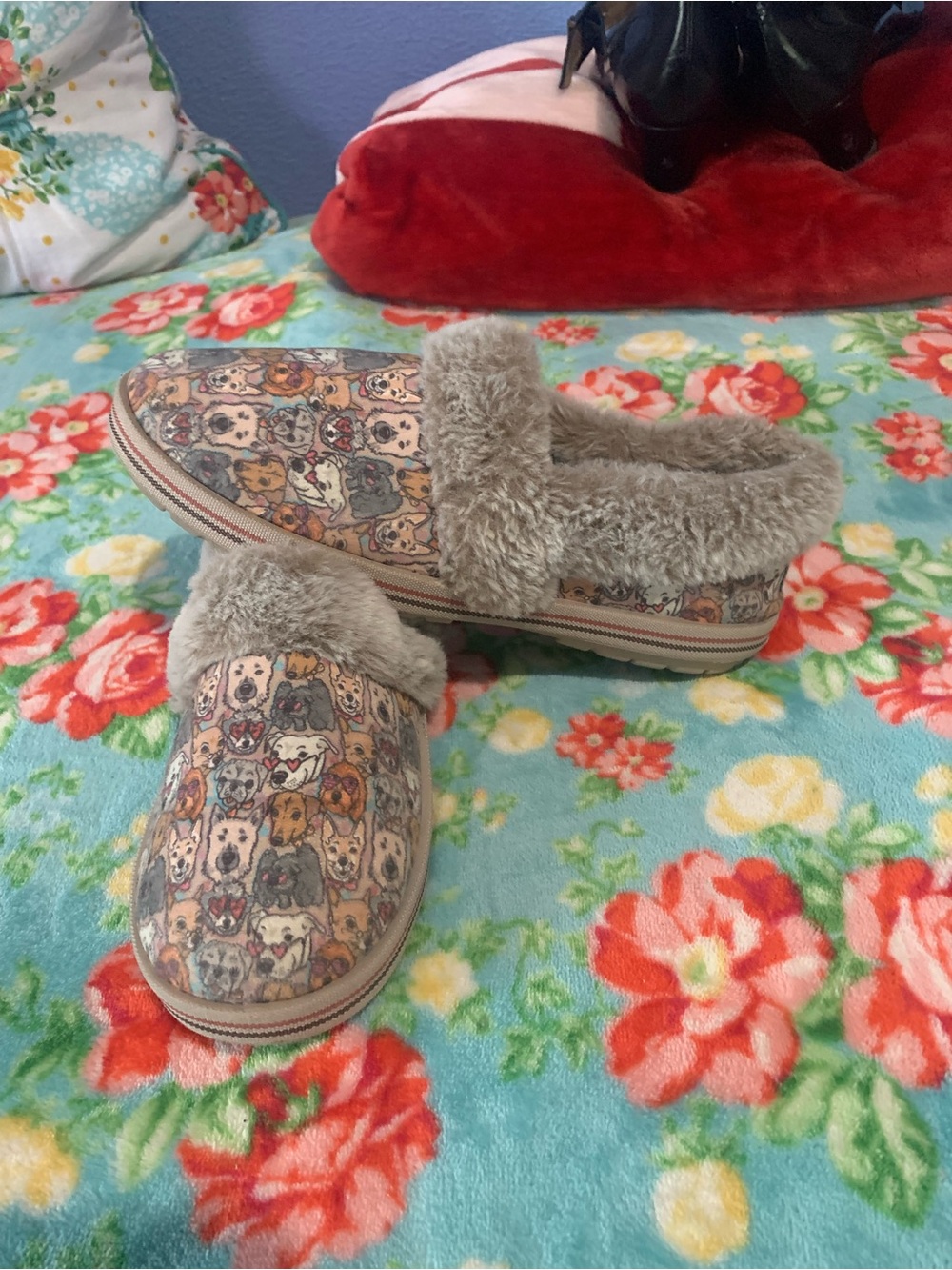 BOBS from Skechers Too Cozy Family Pups Print Soft & Warm Slippers - Picture 5 of 10